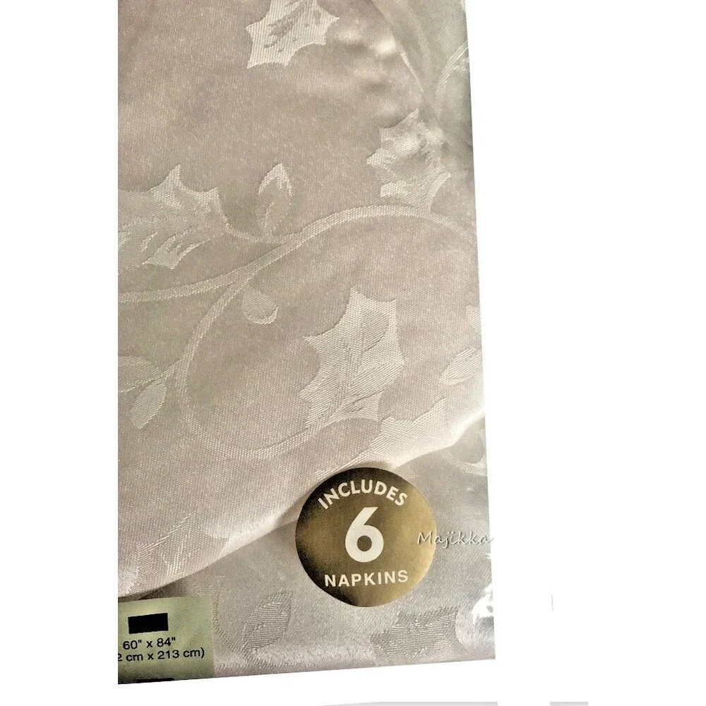 Christmas Ivory Tablecloth 60x84 Plus 6 Napkins Embossed Holly Leaf Berry Damask